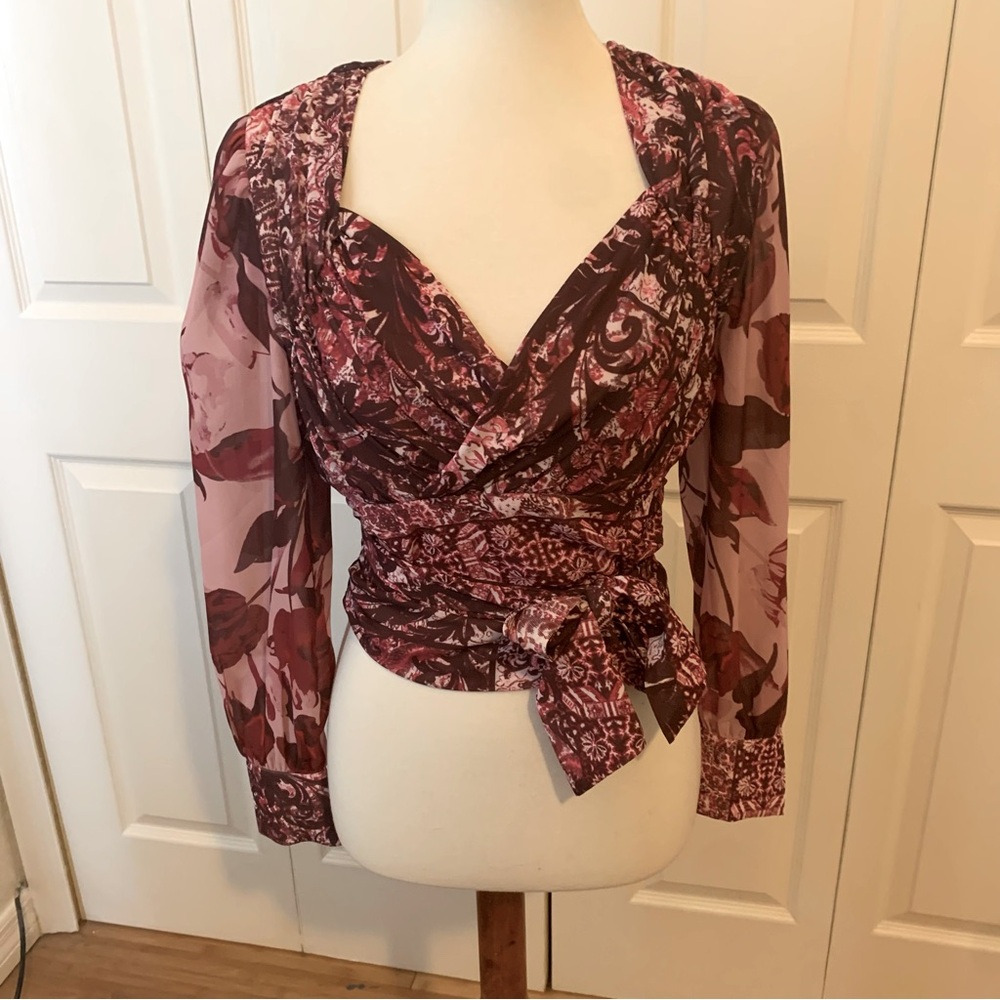Bebe super fun to wear top